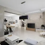 فيلة Piccolo Paradiso With Heated Pool, Jacuzzi & Sauna *