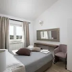 Piccolo Paradiso With Heated Pool, Jacuzzi & Sauna فيلة