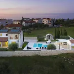 Piccolo Paradiso With Heated Pool, Jacuzzi & Sauna *