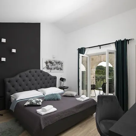 Piccolo Paradiso With Heated Pool, Jacuzzi & Sauna Villa *