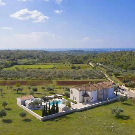 Piccolo Paradiso With Heated Pool, Jacuzzi & Sauna * Rovinjsko Selo