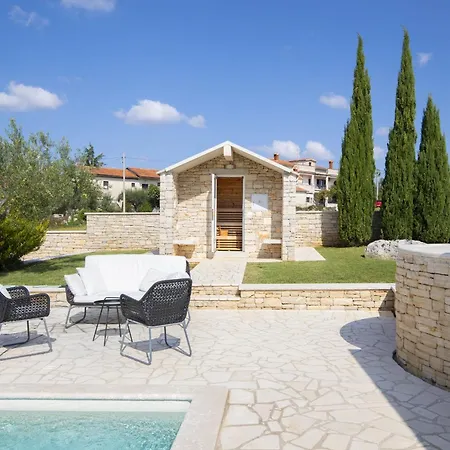 Piccolo Paradiso With Heated Pool, Jacuzzi & Sauna *