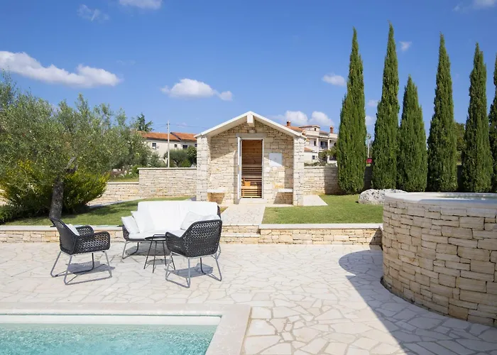 Piccolo Paradiso With Heated Pool, Jacuzzi & Sauna *