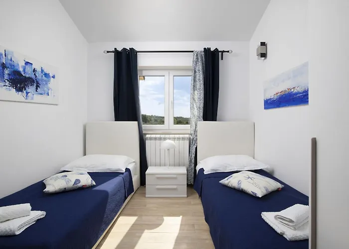 Piccolo Paradiso With Heated Pool, Jacuzzi & Sauna * Rovinjsko Selo