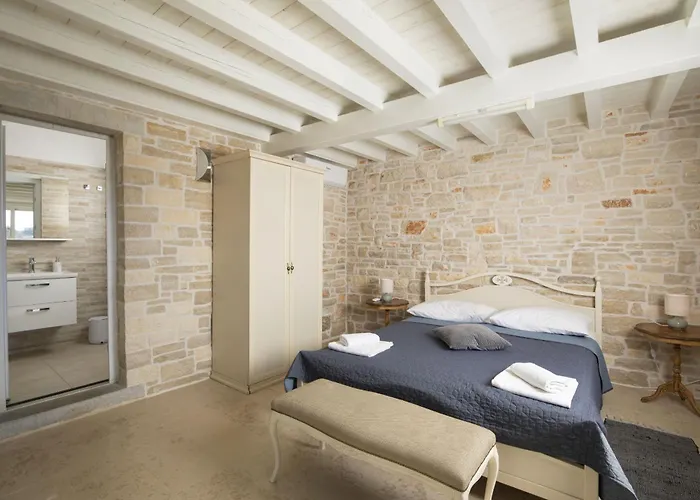 Piccolo Paradiso With Heated Pool, Jacuzzi & Sauna