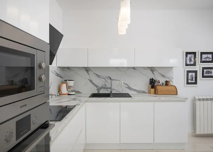 Piccolo Paradiso With Heated Pool, Jacuzzi & Sauna *