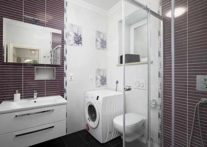 Vila Piccolo Paradiso With Heated Pool, Jacuzzi & Sauna *